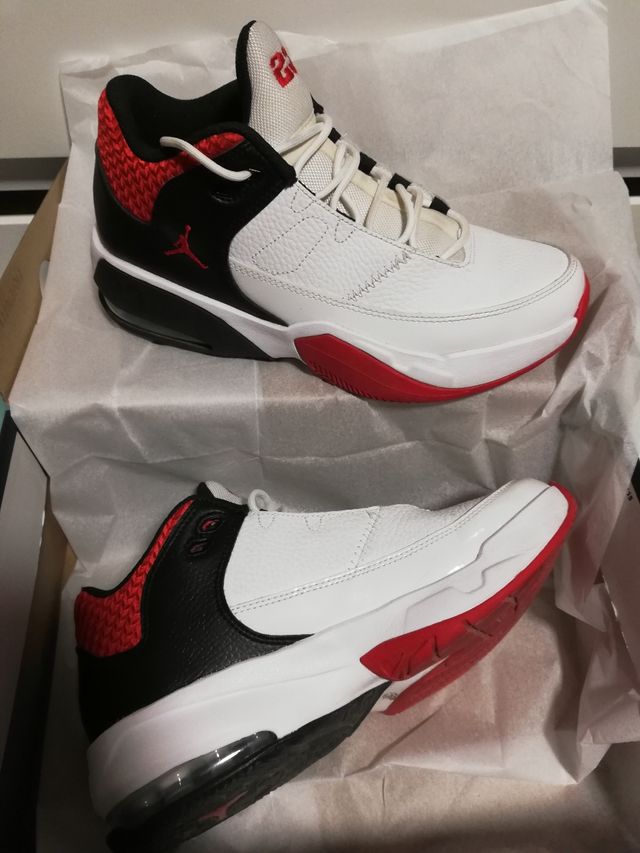 Air Jordan Max Aura 3