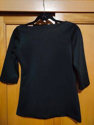 Almatrichi blusa negra fiesta T. 36 detalle dorado