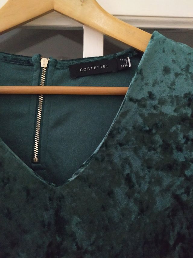 Vestido velour verde Cortefiel