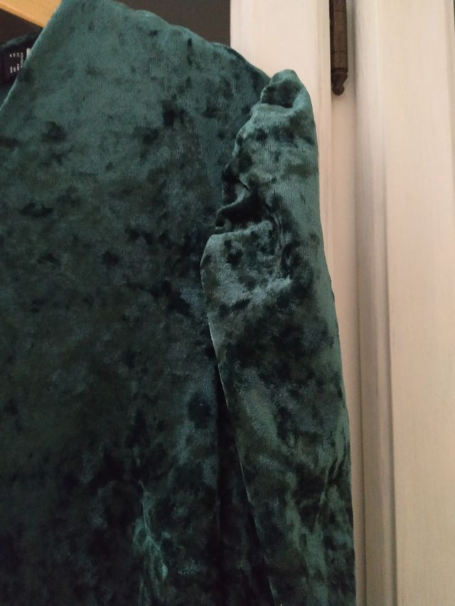 Vestido velour verde Cortefiel