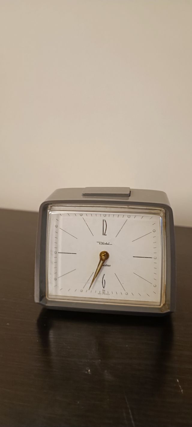 Relojes despertadores antiguos vintage decoración