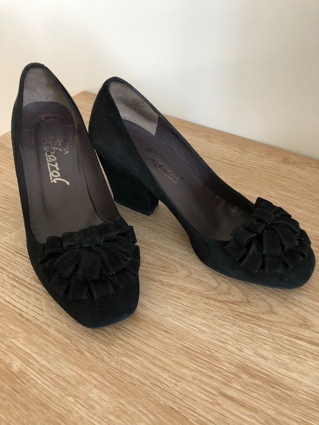 Zapatos de ante negro