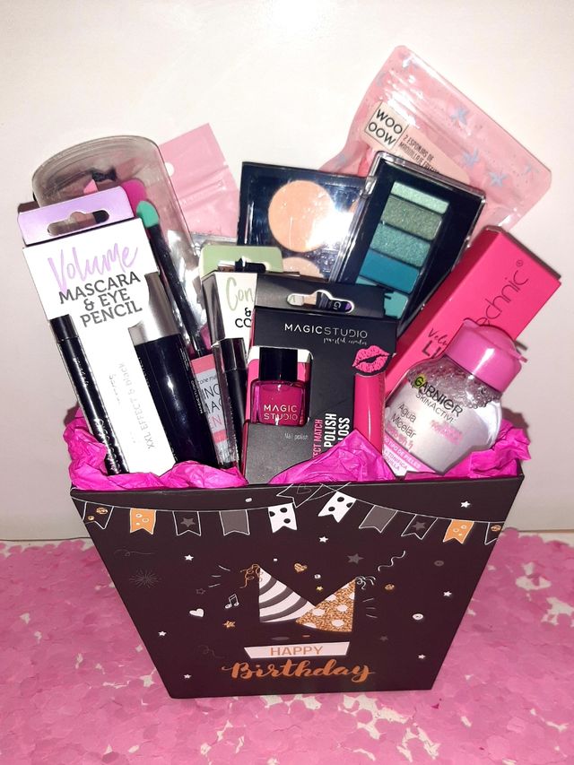 Cajas de maquillaje y cosméticos