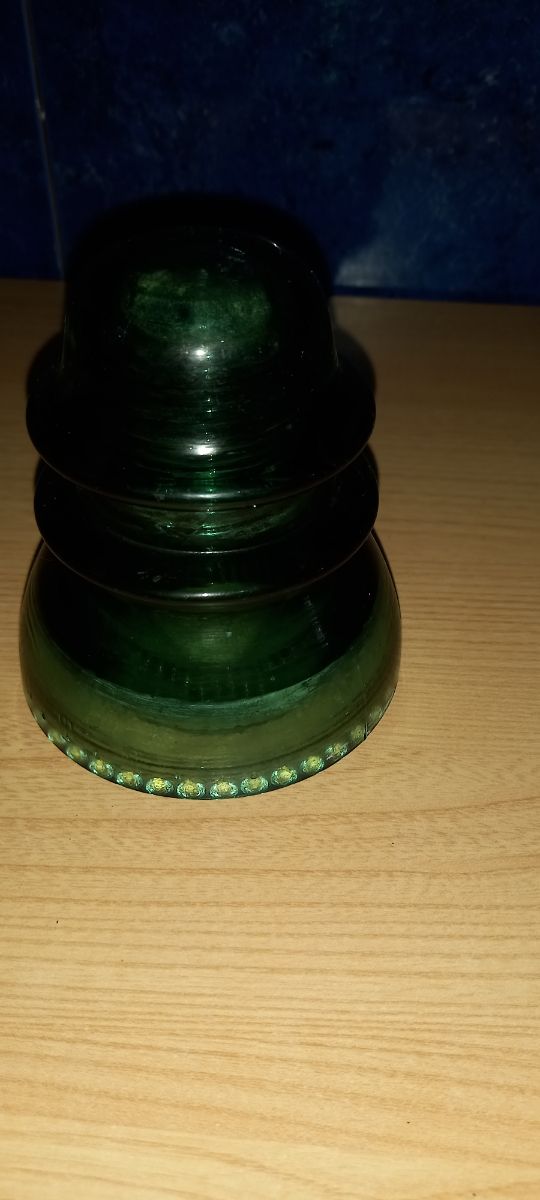 antiguos postes de la luz