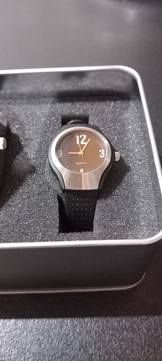 pareja de relojes