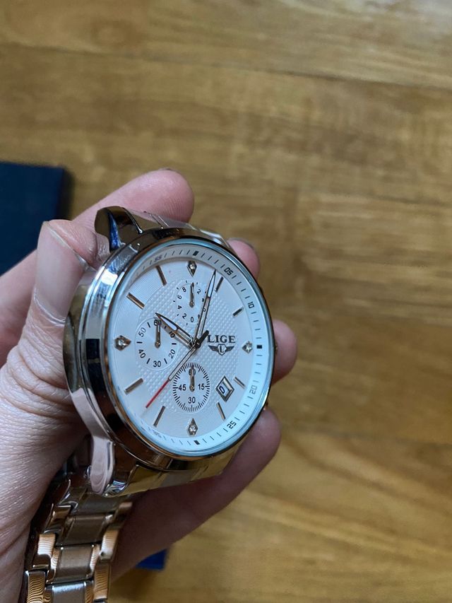 Reloj Lige Metálico