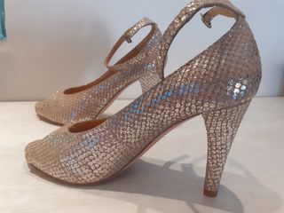 Zapatos de fiesta Dorados T. 37