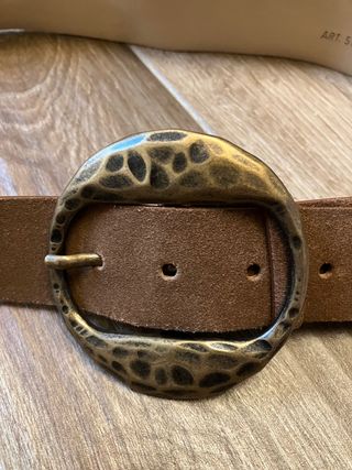 Cintura color cammello in pelle taglia 85