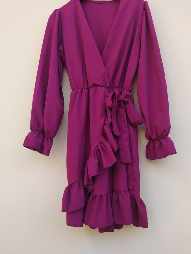 Abito corto con fiocco in vita