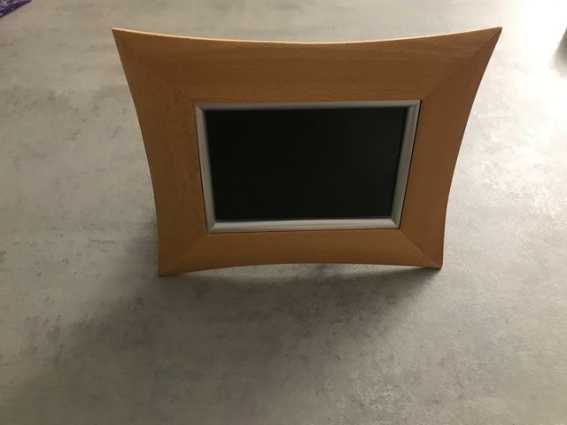 Cornice digitale in legno nuova!!