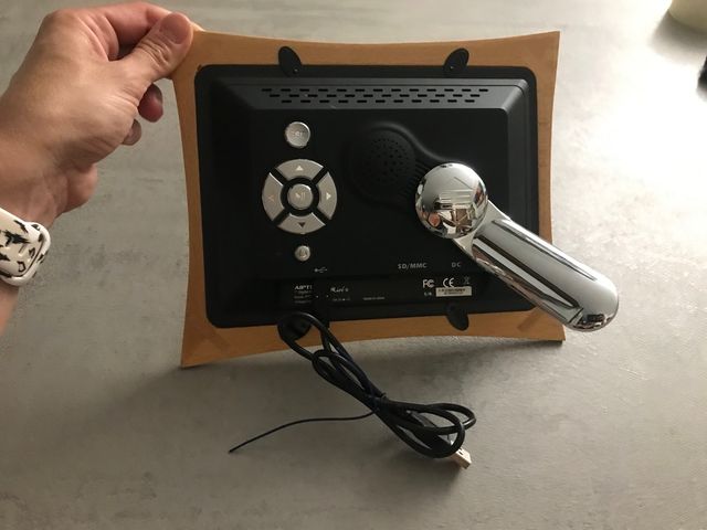 Cornice digitale in legno nuova!!