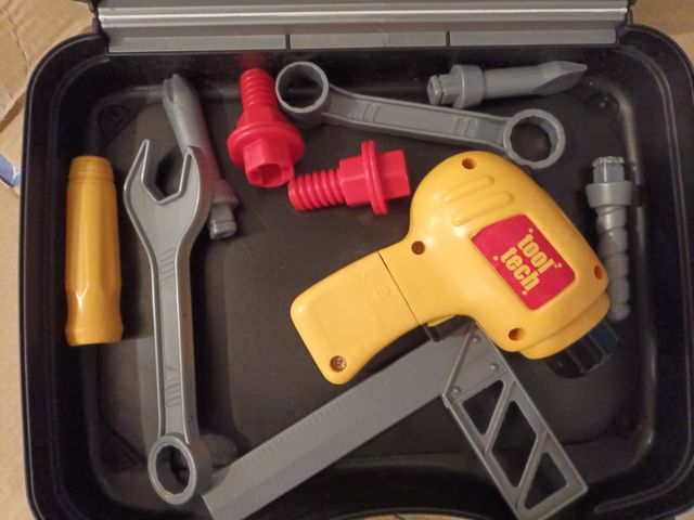 Caja herramientas juguete