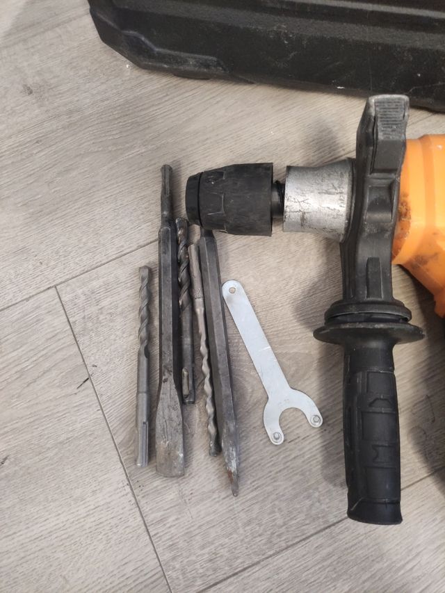 VEVOR Martillo Perforador 1500W Para Reparar De Segunda Mano Por 35 EUR 