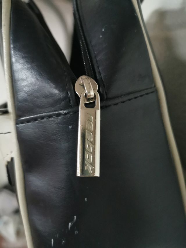 bolso vintage reebok.