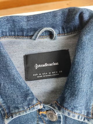 Cazadora  vaquera Stradivarius 