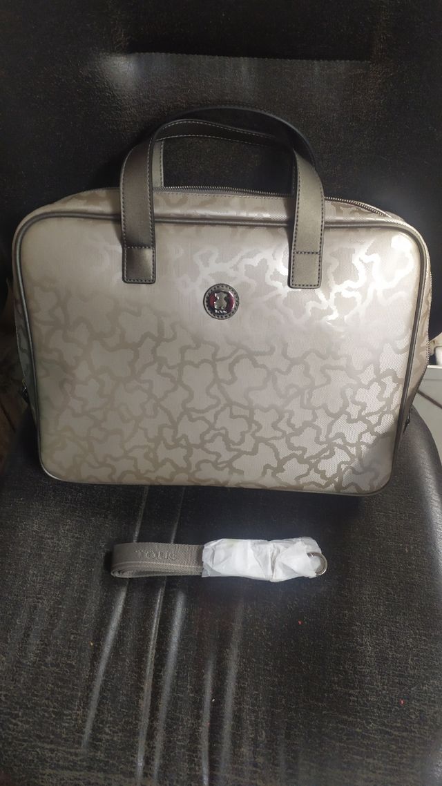 Maletín portatil TOUS