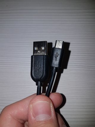Cable USB a microUSB 