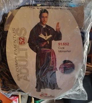 Disfraces de Cura Monseñor y Hada Buena