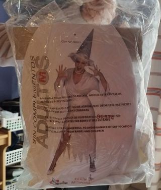 Disfraces de Cura Monseñor y Hada Buena
