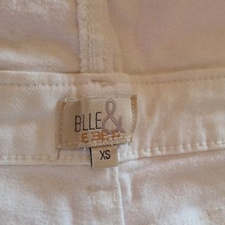 Peto vaquero blanco de pantalón corto