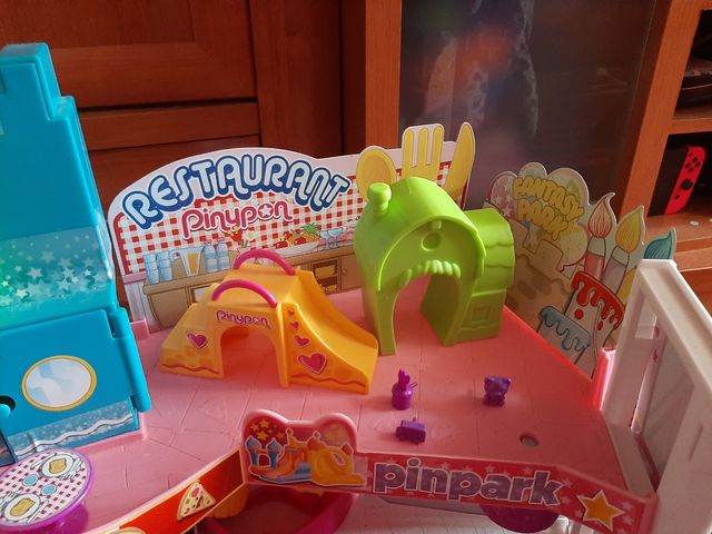 Centro Comercial Pinypon grandes dimensiones