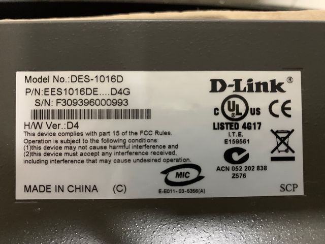 Switch d-link DES-1016D 10/100