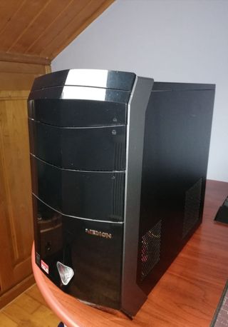 Ordenador Gaming Medion B180
