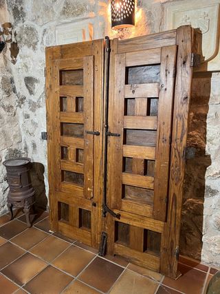 ANTIGUA VENTANA DE MADERA