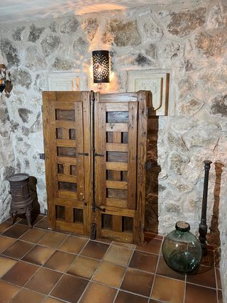 ANTIGUA VENTANA DE MADERA