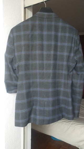AMERICANA DE CABALLERO DE ASOS .TALLA M.