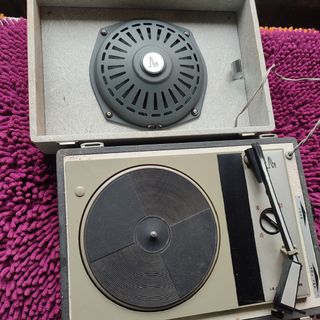Antiguo tocadiscos Marahis