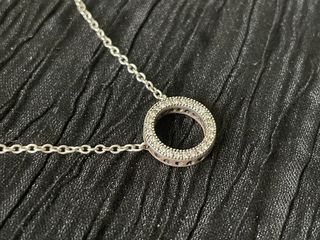 Collar de plata