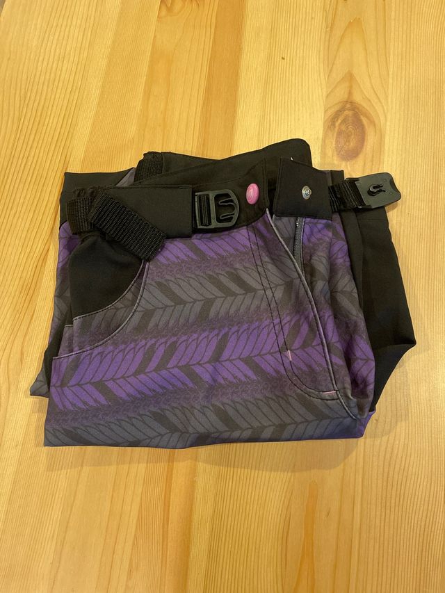 Pantalon de deporte buff