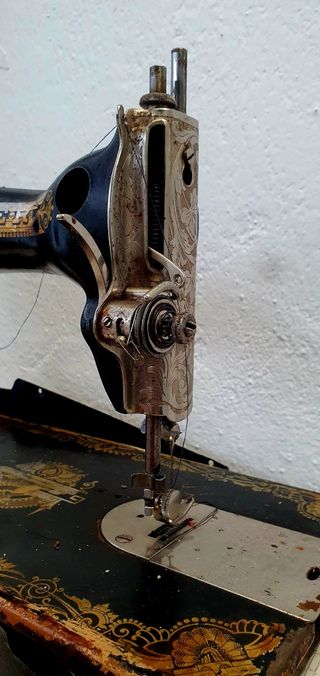 Maquina de coser Singer