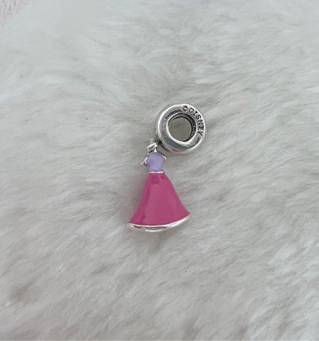 Charm del Vestido de Rapunzel