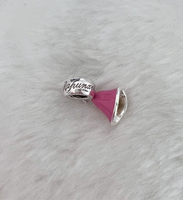 Charm del Vestido de Rapunzel