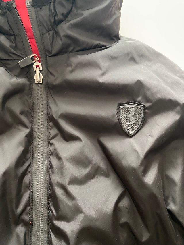 Giubbotto imbottito con cappuccio Ferrari 12 anni