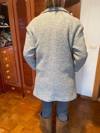 Abrigo chaquetón de lana y poliéster