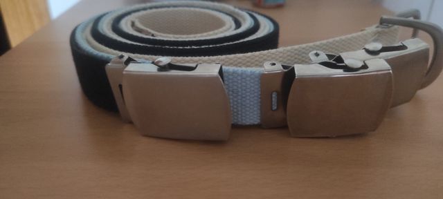 Cinturones de tela, varios colores.