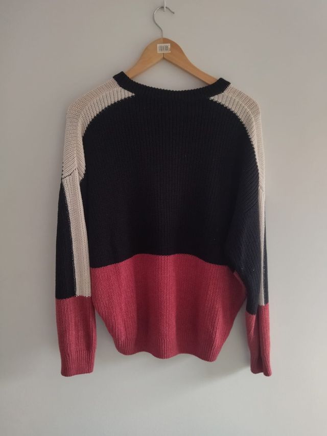 Jersey negro y granate Pull&Bear