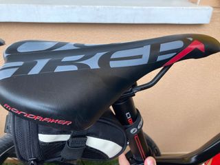 Sillín Mondraker bicicleta. 