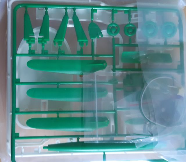 Kit para montar movido a energia solar - 6 em 1