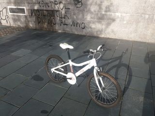 Bicicleta niñ@ en perfecto estado
