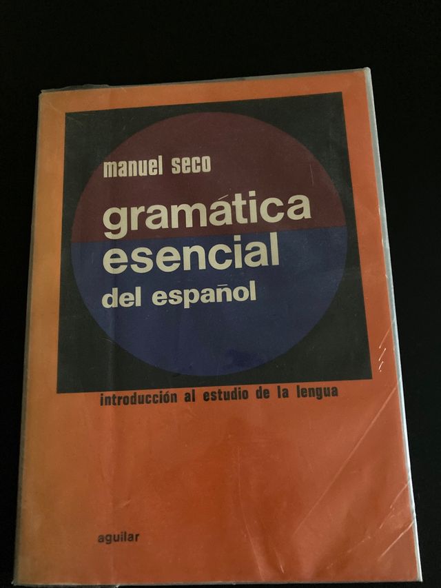 Gramática esencial