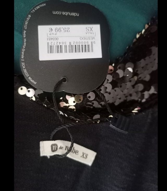 Vestido negro de lentejuelas