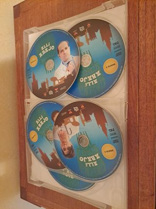 SERIE ALLÍ ABAJO - DVD - LEER.