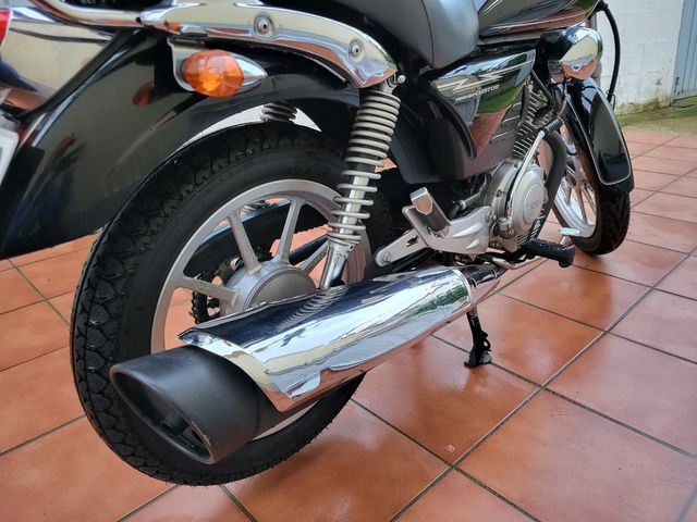 YAMAHA YBR 125 CUSTOM 2014