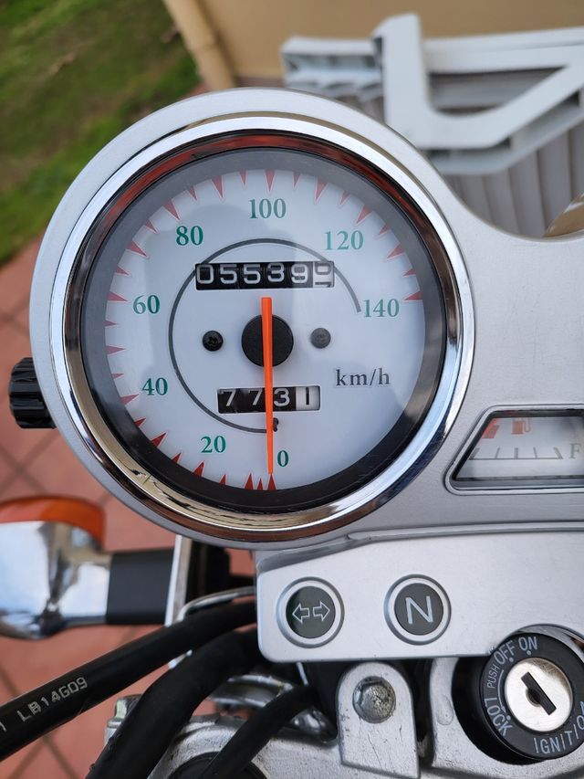 YAMAHA YBR 125 CUSTOM 2014