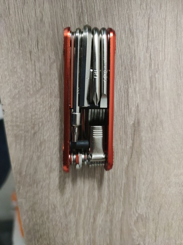 Multiherramienta para bicicletas