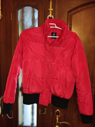 Cazadora acolchada roja!